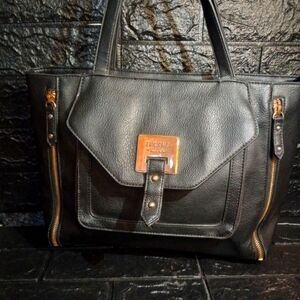 Nicole black shoulder strap bag